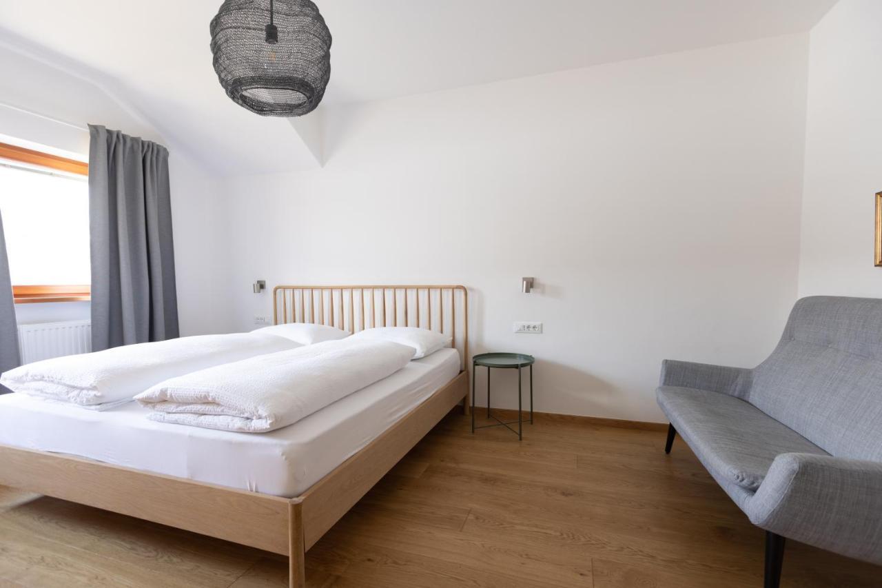 Schoene Wohnung Am Stadtrand Von Meran Valentinhof Esterno foto